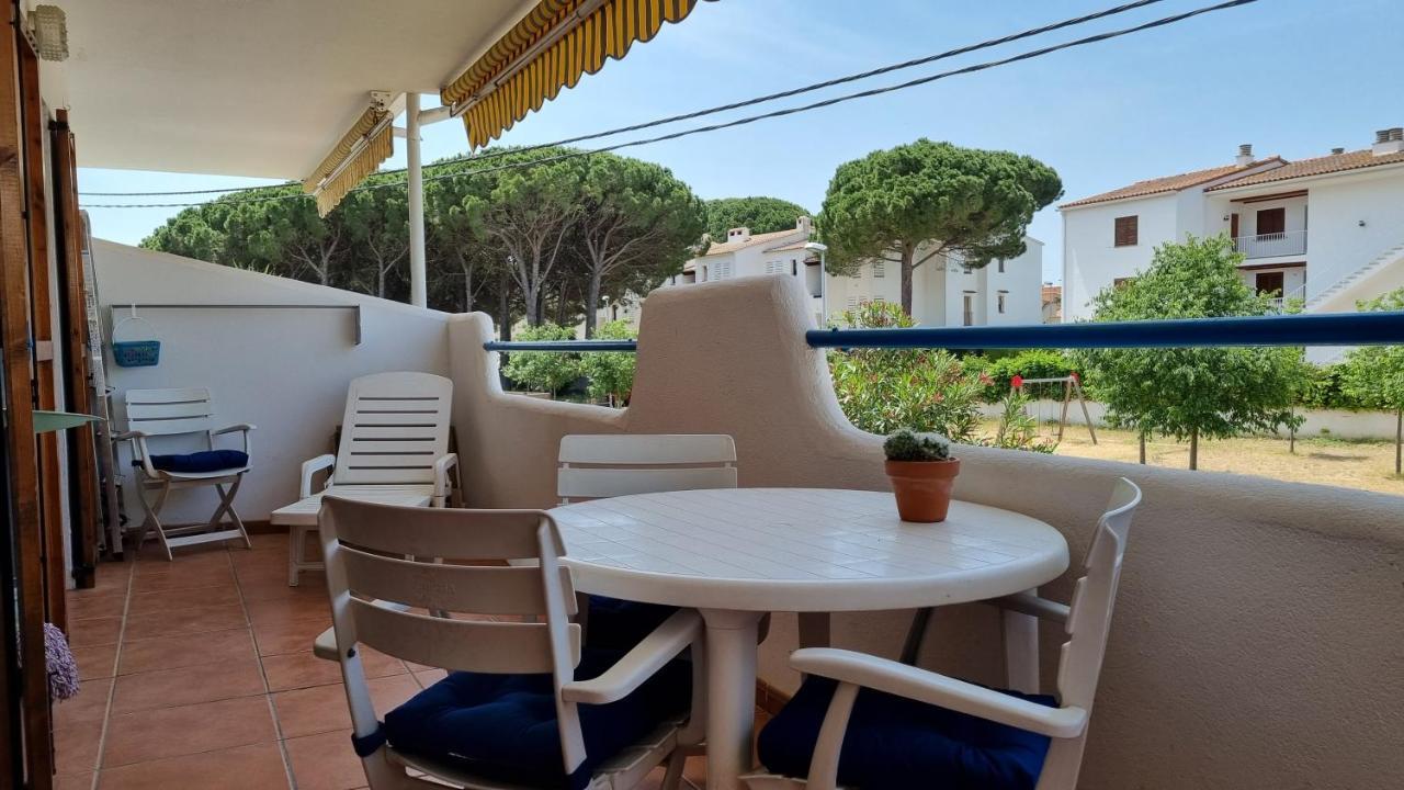 Apartamento familiar con piscina y wifi L' Escala Esterno foto